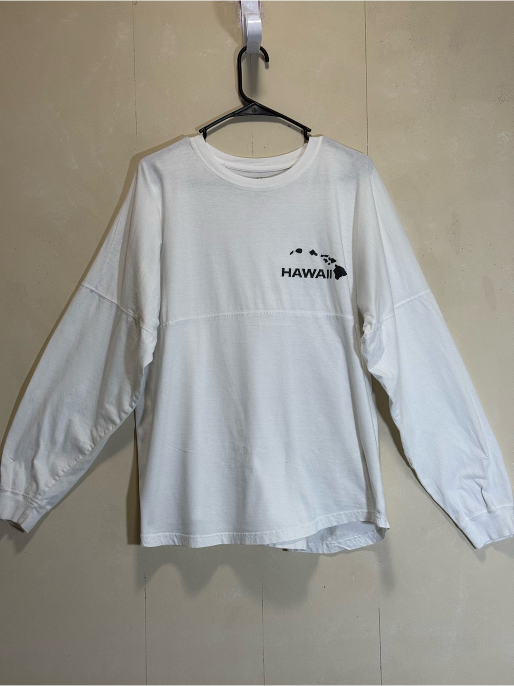 Exist White 'Hawaii' Long Sleeve Tee with Island Graphic adult Sz M